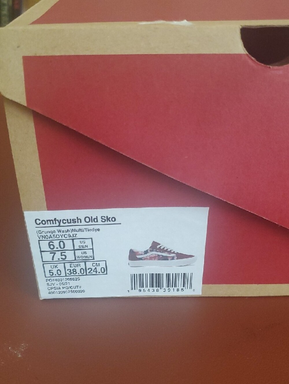 Vans ComfyCush Old Skool Burgundy/White Sneakers - Picture 7 of 7